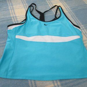NIKE WORKOUT CROP TANK TOP WITH BUILT IN BRA XXL